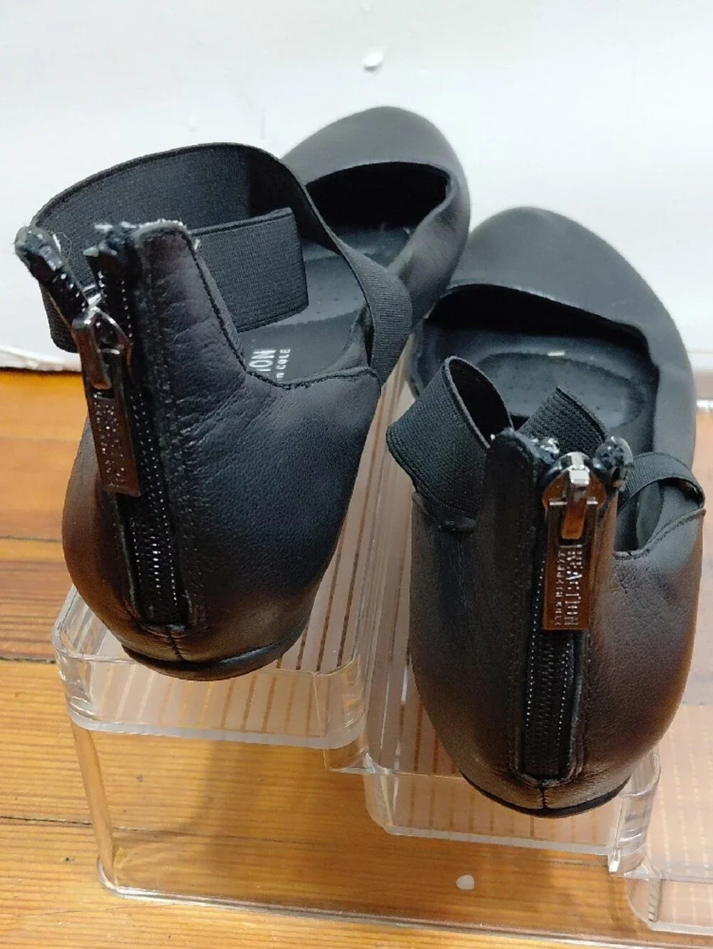 Kenneth Cole Pro-Time Black Crisscross Ballet Flats Back Zip & Elastic Strap 8M
